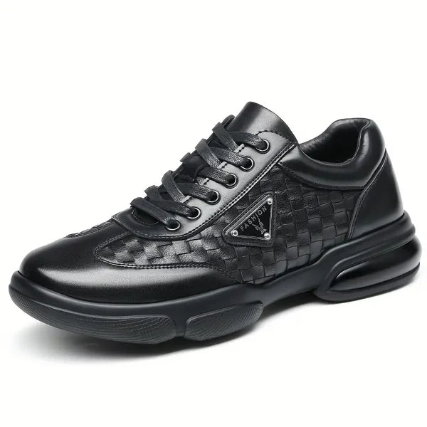 MODE – Elegante Herrenlederschuhe mit runder Schuhspitze.