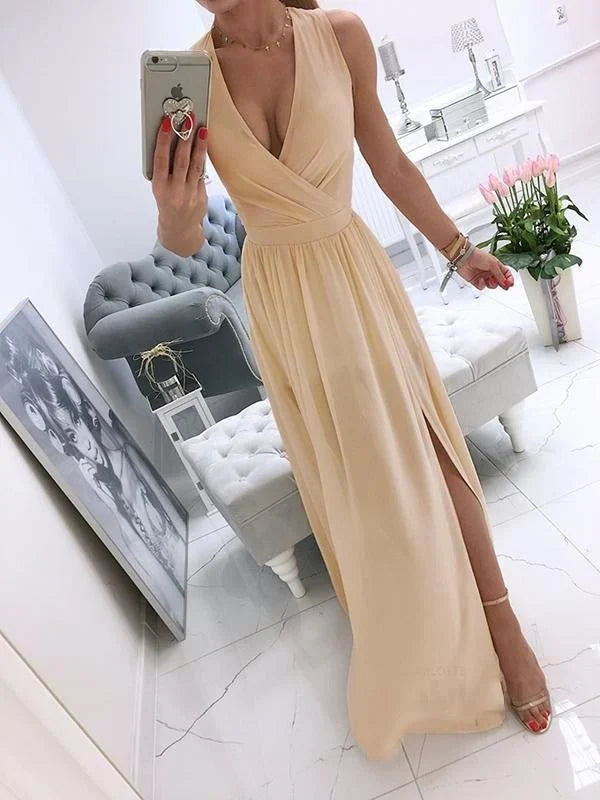 langes, fließendes Chiffonkleid mit seitlich geschlitztem V-Ausschnitt, schick