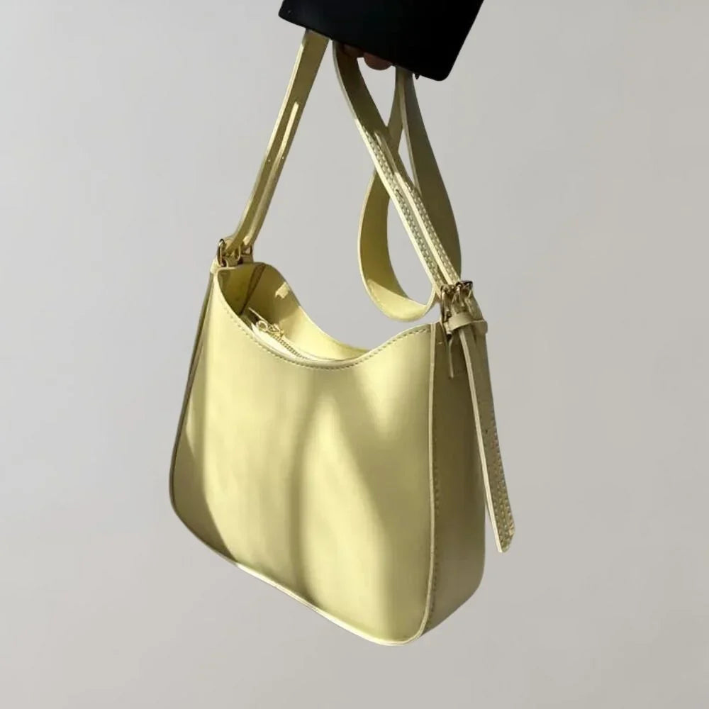 Schlichte und elegante Crossbody-Tasche im minimalistischen Design | Vegan