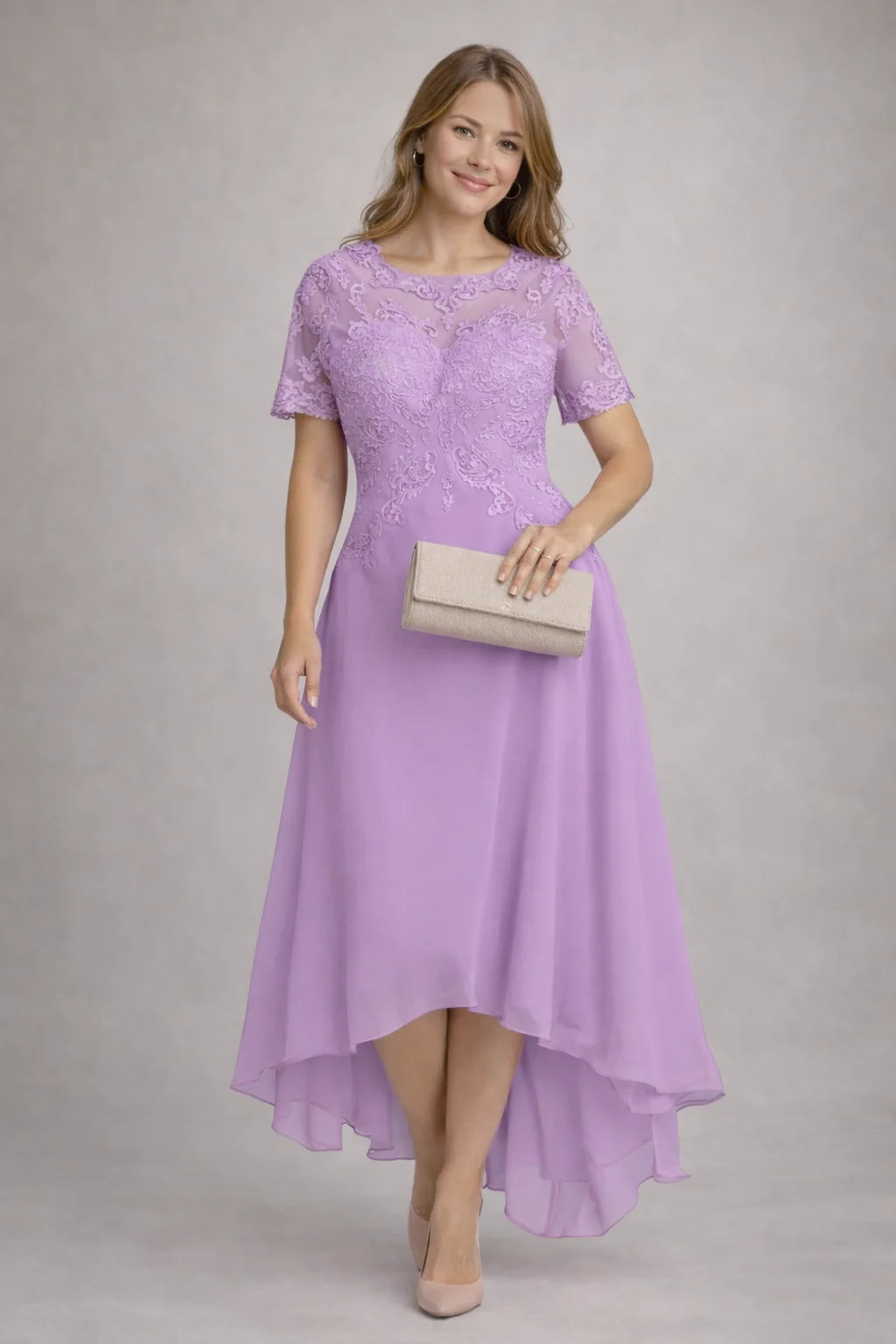 Damen Abendkleid mit Spitze und kurzen Ärmeln
