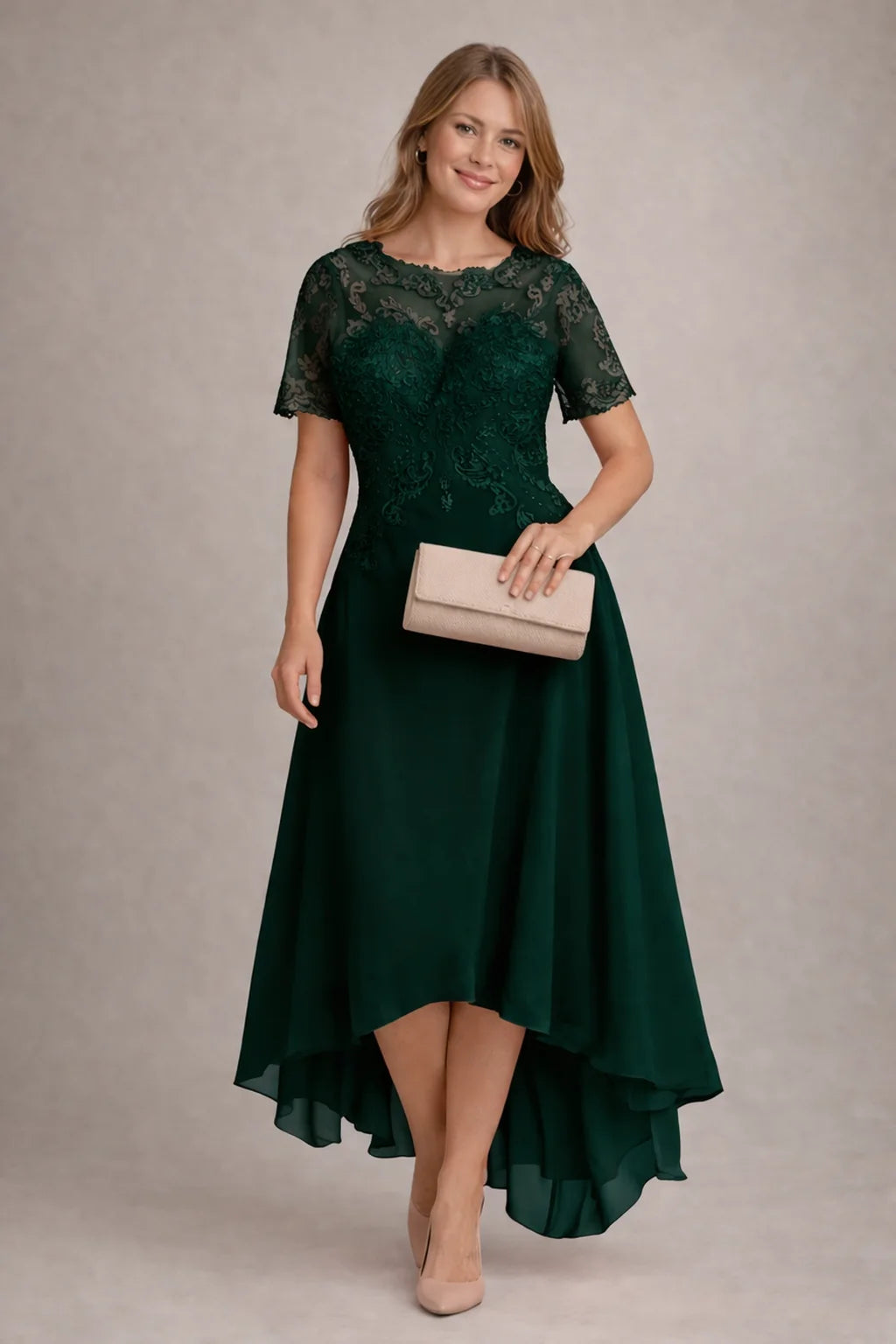 Damen Abendkleid mit Spitze und kurzen Ärmeln