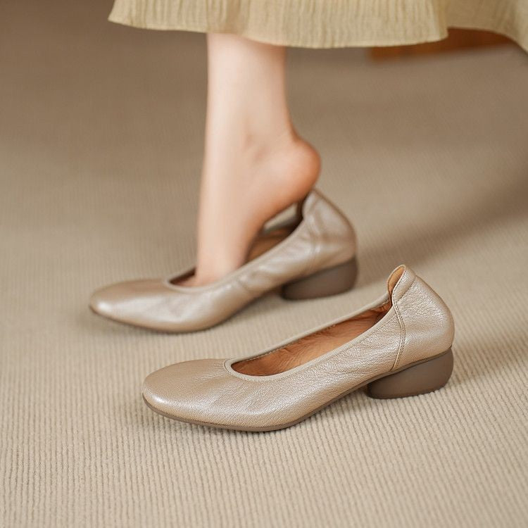 Flache Damenschuhe aus weichem Leder im französischen Stil