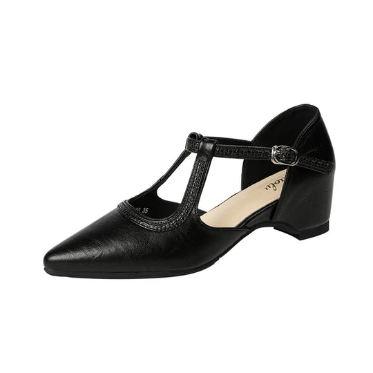 Legere Lederschuhe mit innenliegender Höhensteigerung und raffiniertem Design.