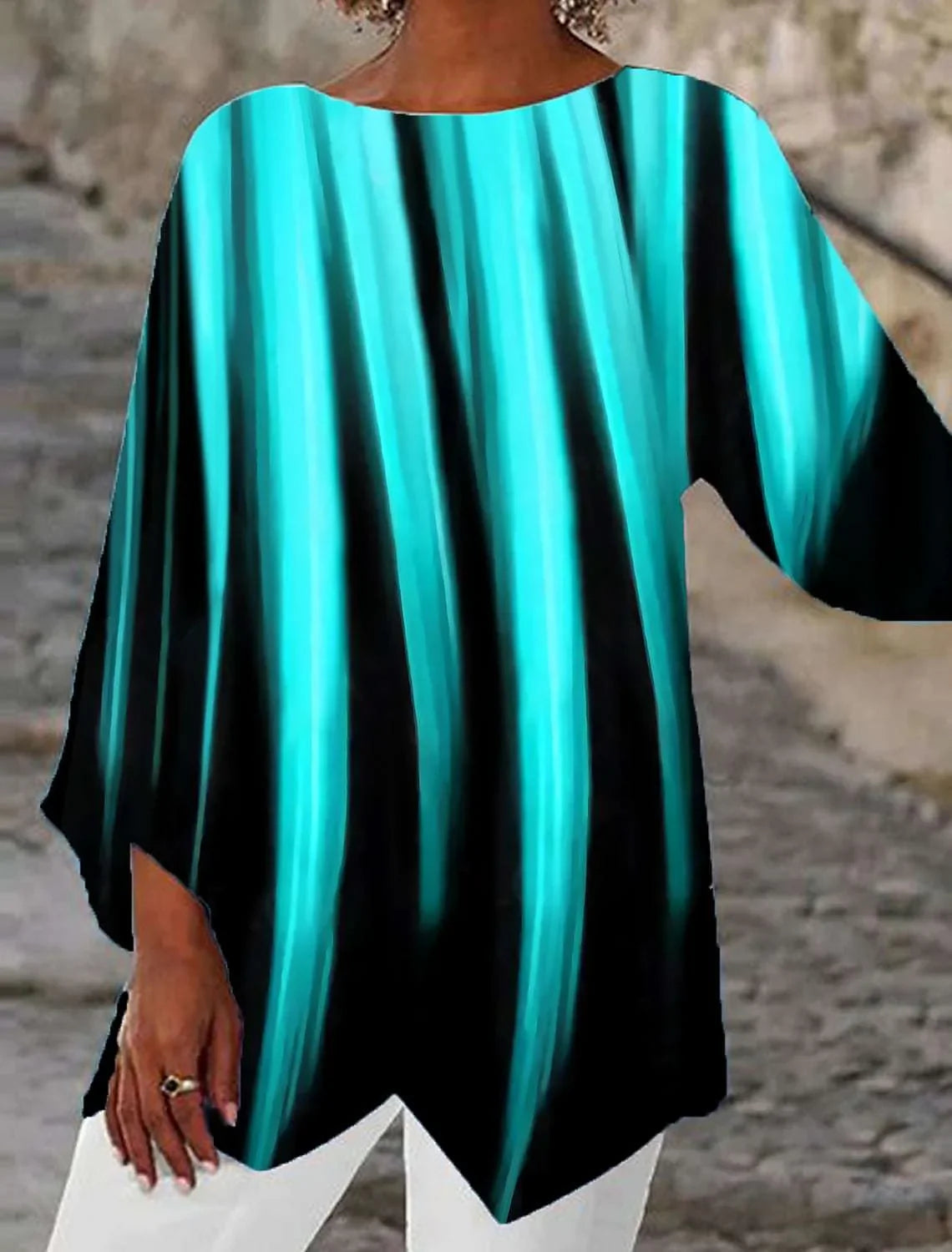 Damen Oversize-Bluse mit modernem Chevron-Muster und Bumerangärmeln
