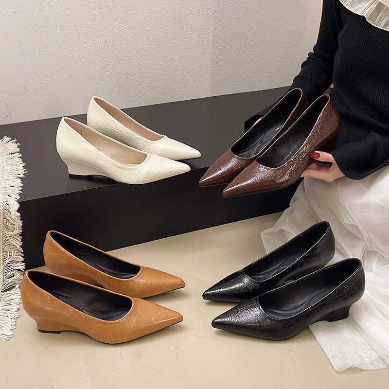 Halbschuhe für Damen mit Keilabsatz