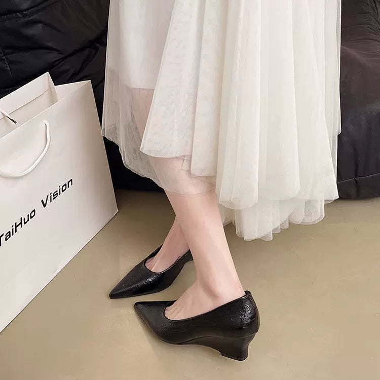 Halbschuhe für Damen mit Keilabsatz
