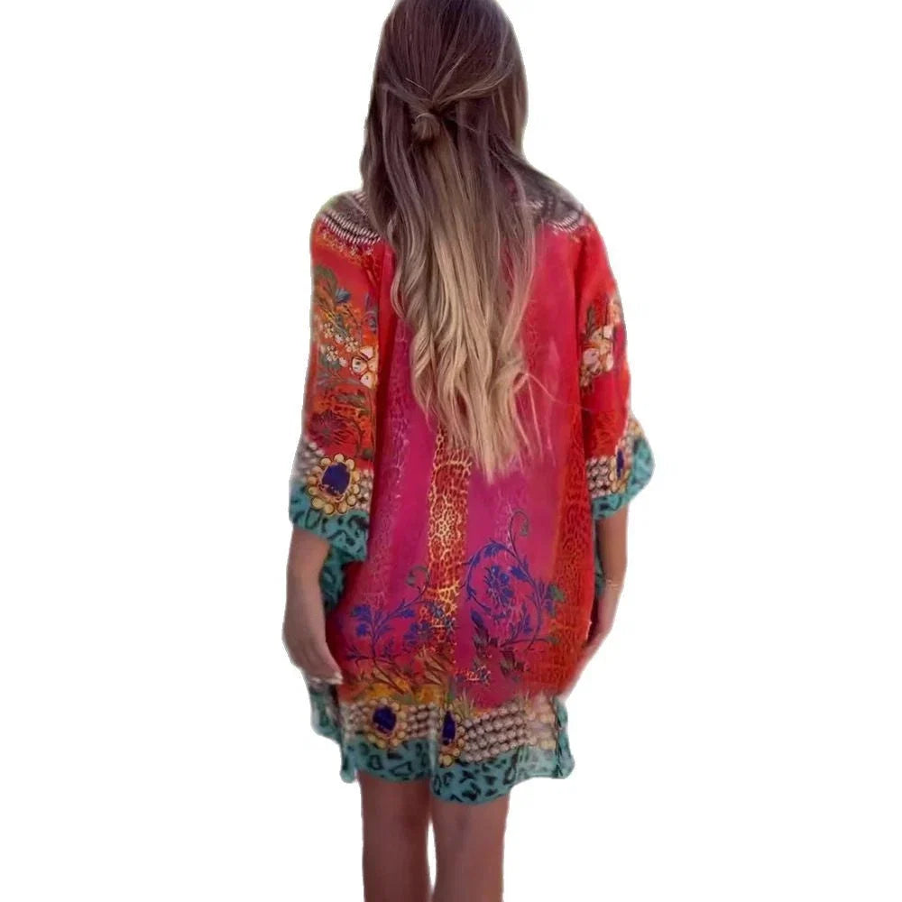 Damen Strandkleid Im Farbenfrohen Boho-Stil mit Verspieltem Design und Tiefem V-Ausschnitt
