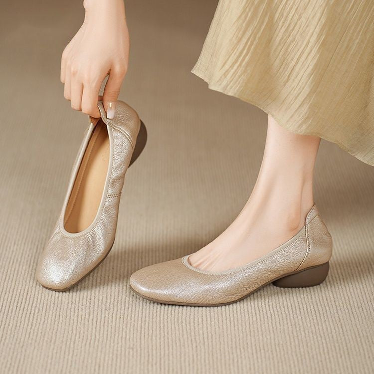 Flache Damenschuhe aus weichem Leder im französischen Stil