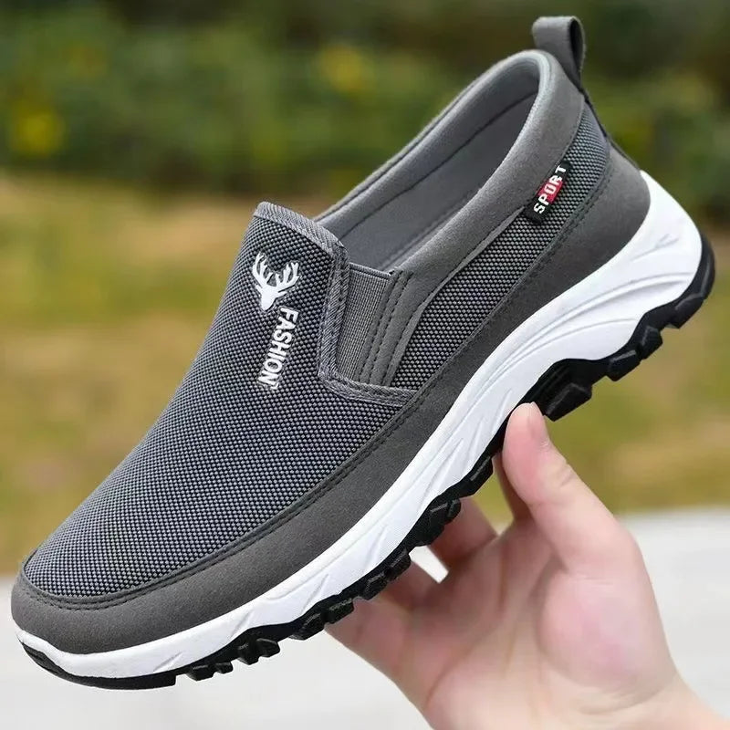 Men’s slip-on mesh sneakers