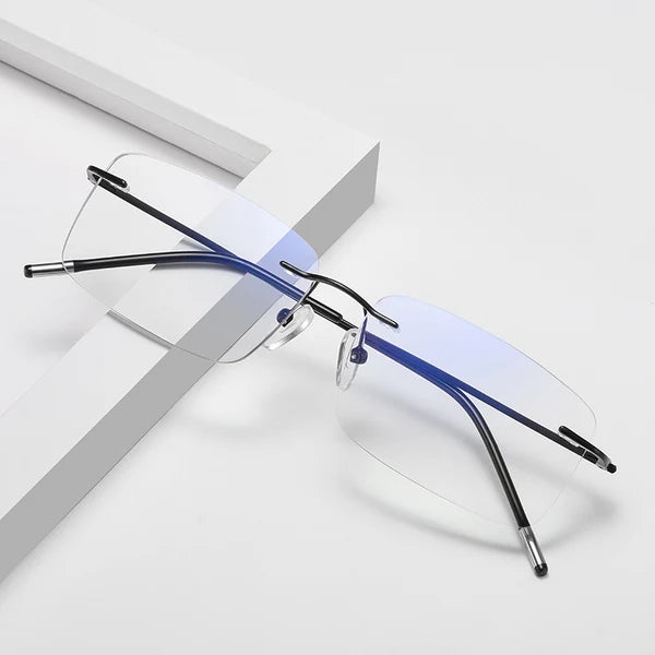 Intelligente Brille mit stufenlosem Zoom