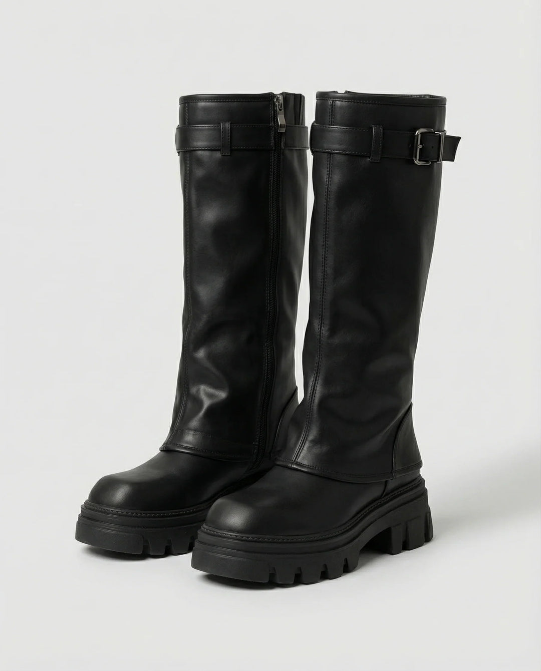 Kniehohe Plateaustiefel