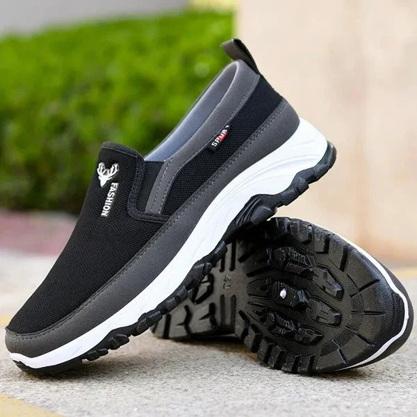 Men’s slip-on mesh sneakers